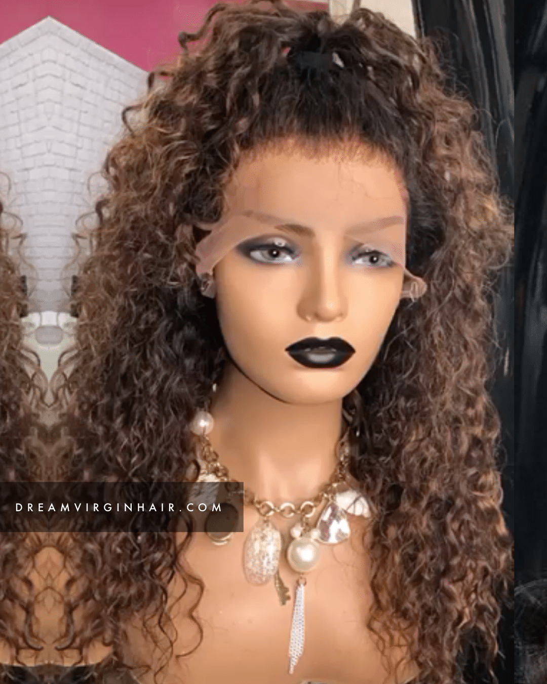 perruque métisse bouclée caramel